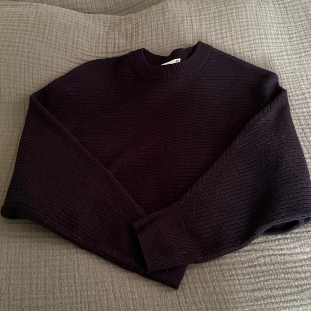 Black cropped Ribbed Knit Sweater